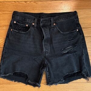 Levi's Women's 501 Mid Thigh Short 31